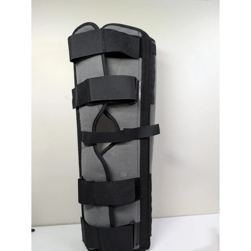 DJO Universal Basic Knee Splint